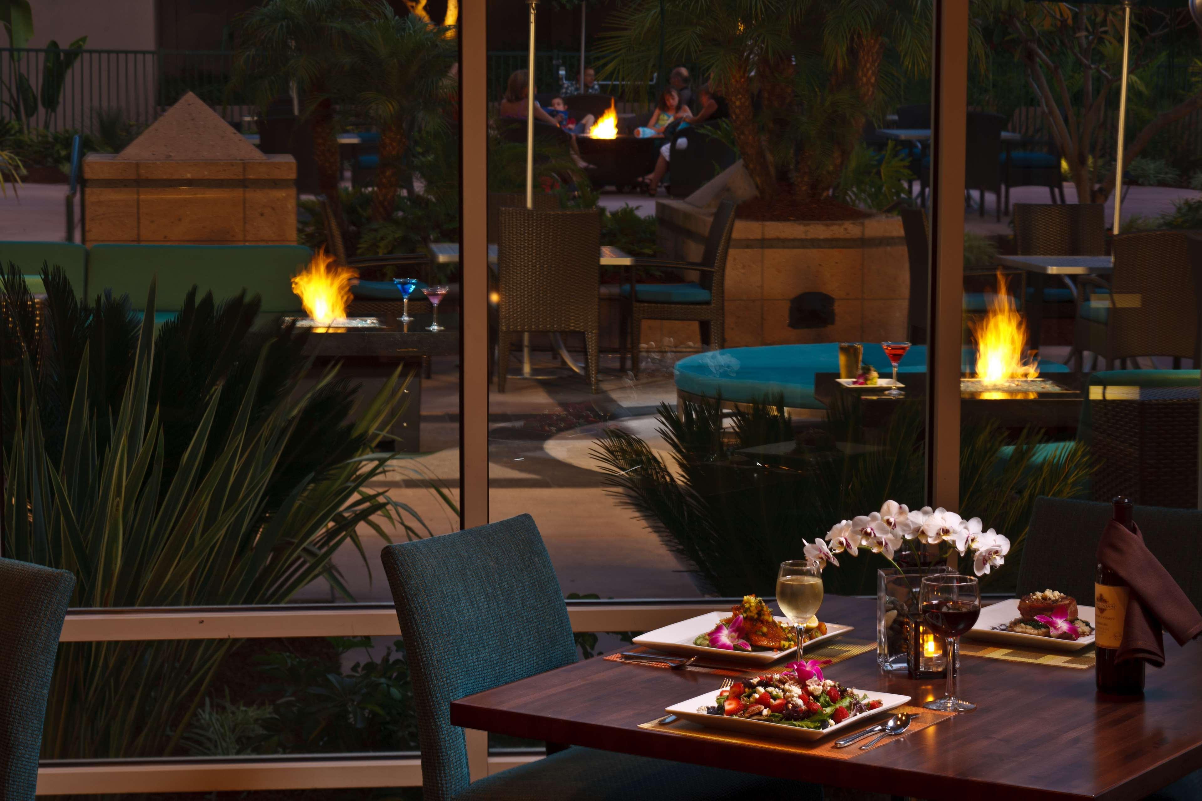 Doubletree By Hilton San Diego Del Mar Bagian luar foto