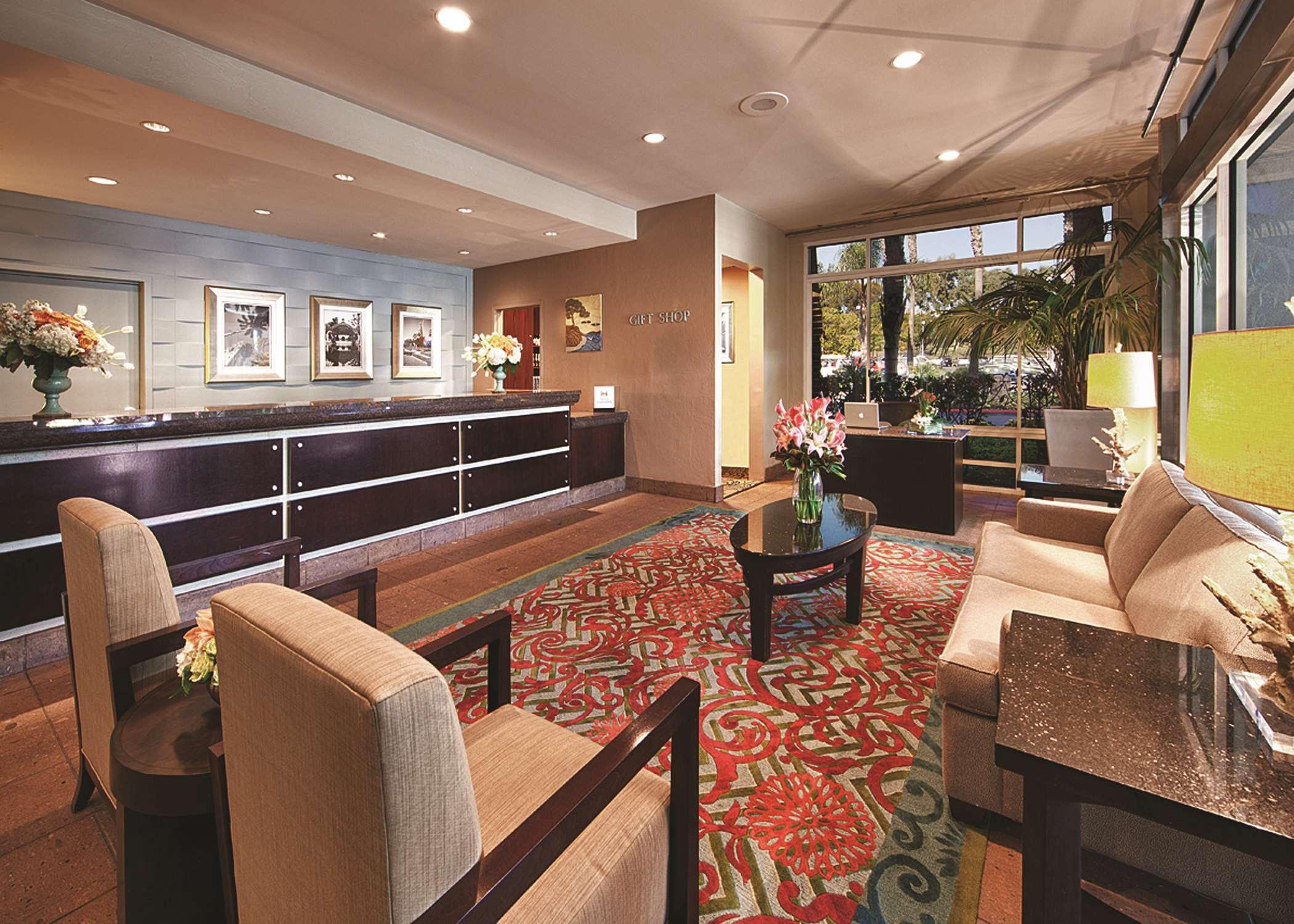 Doubletree By Hilton San Diego Del Mar Bagian luar foto