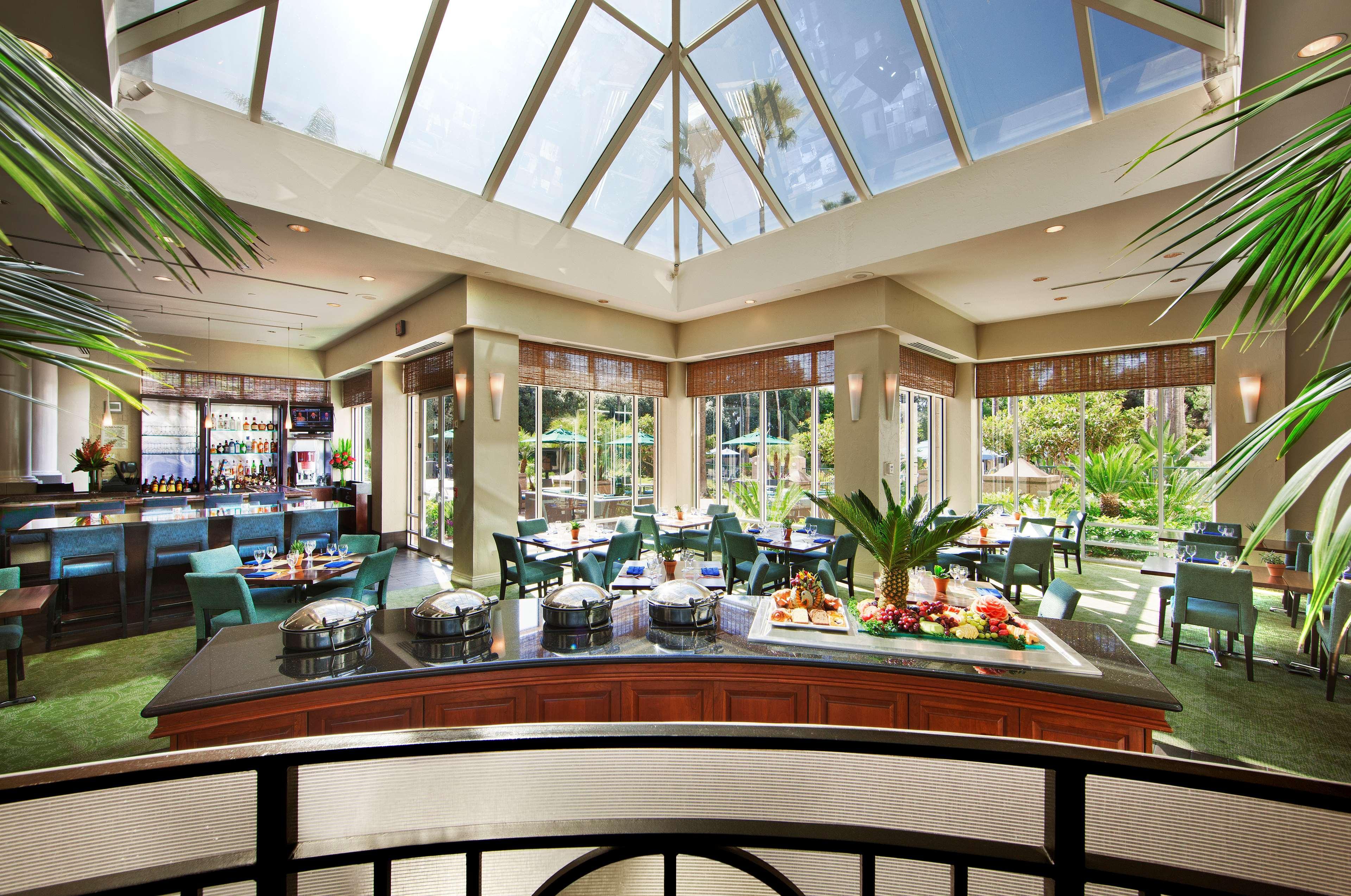 Doubletree By Hilton San Diego Del Mar Bagian luar foto