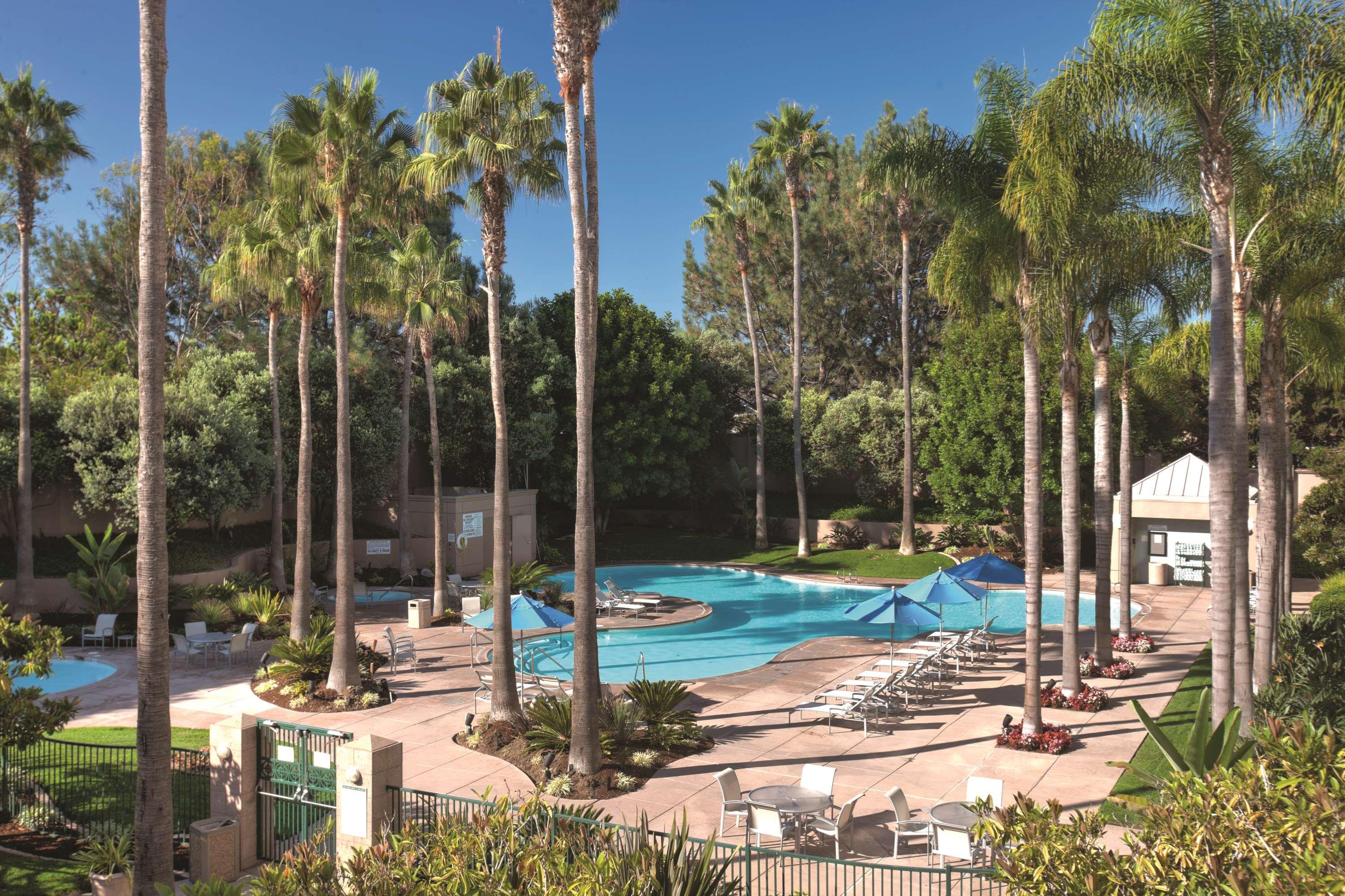 Doubletree By Hilton San Diego Del Mar Bagian luar foto