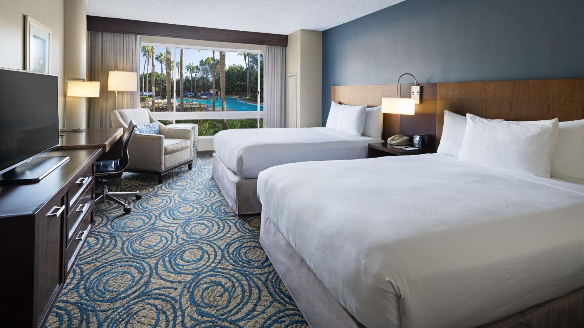Doubletree By Hilton San Diego Del Mar Bagian luar foto