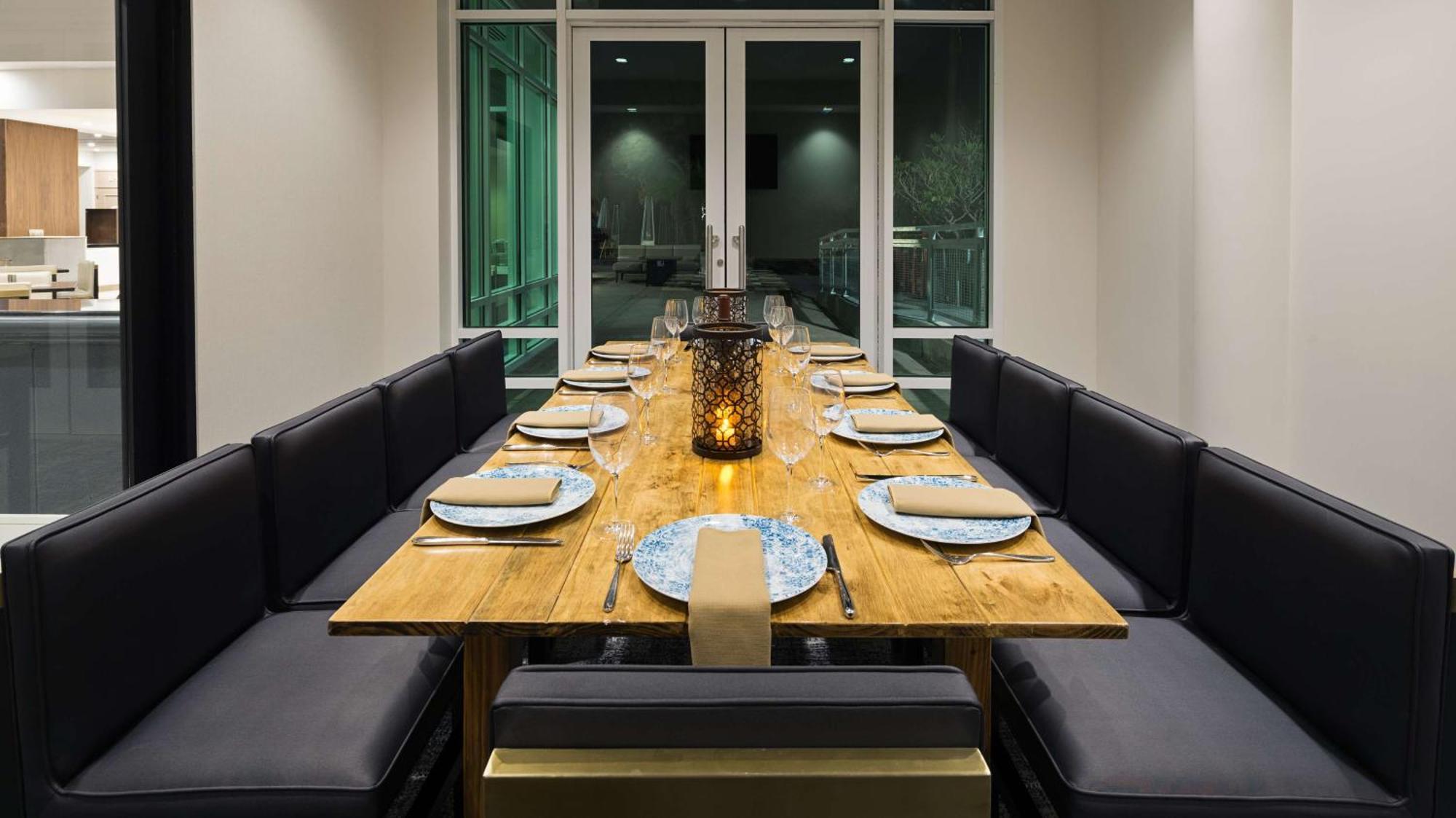 Doubletree By Hilton San Diego Del Mar Bagian luar foto