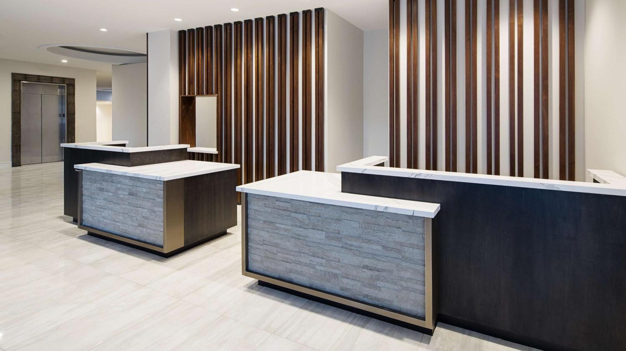 Doubletree By Hilton San Diego Del Mar Bagian luar foto