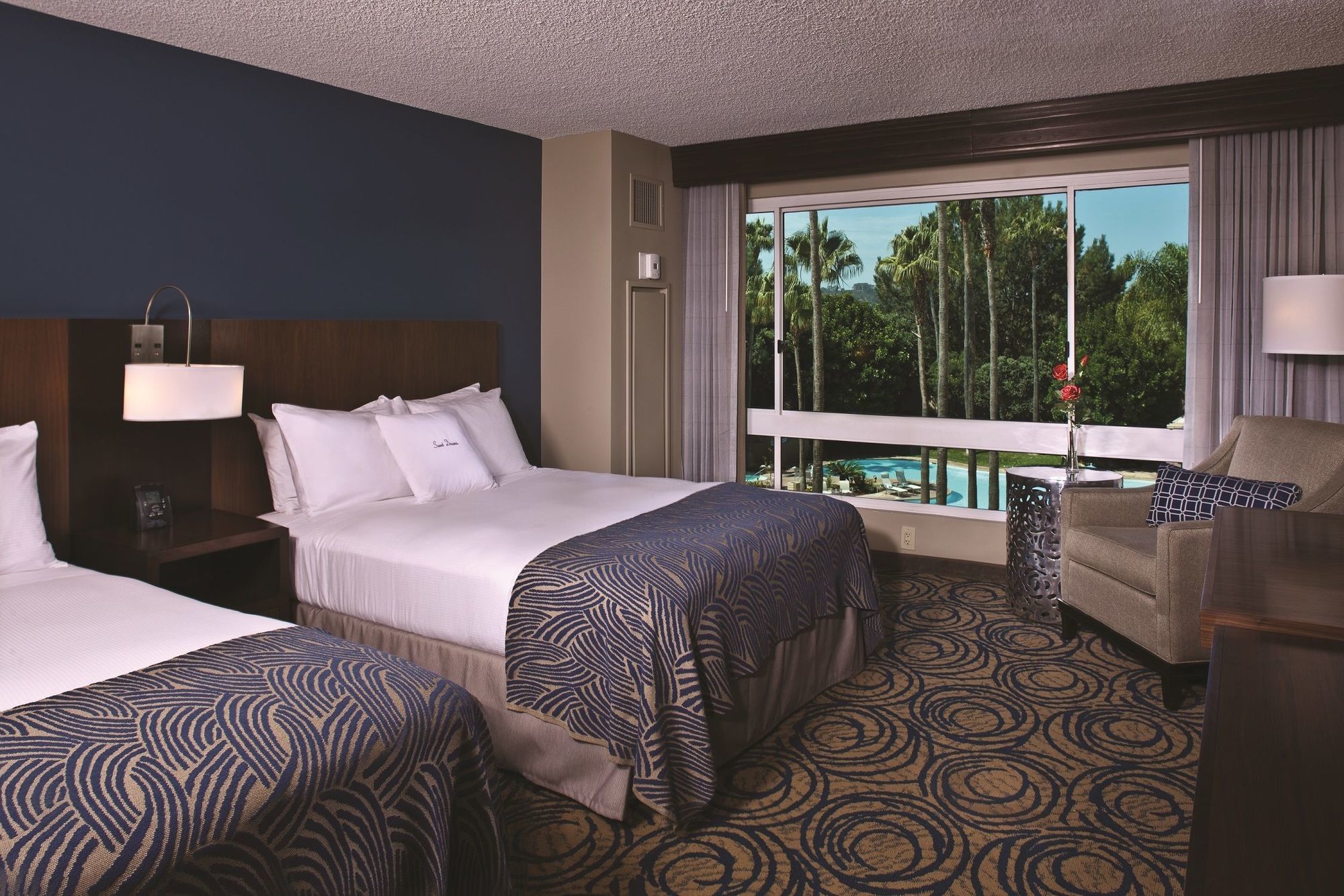 Doubletree By Hilton San Diego Del Mar Bagian luar foto
