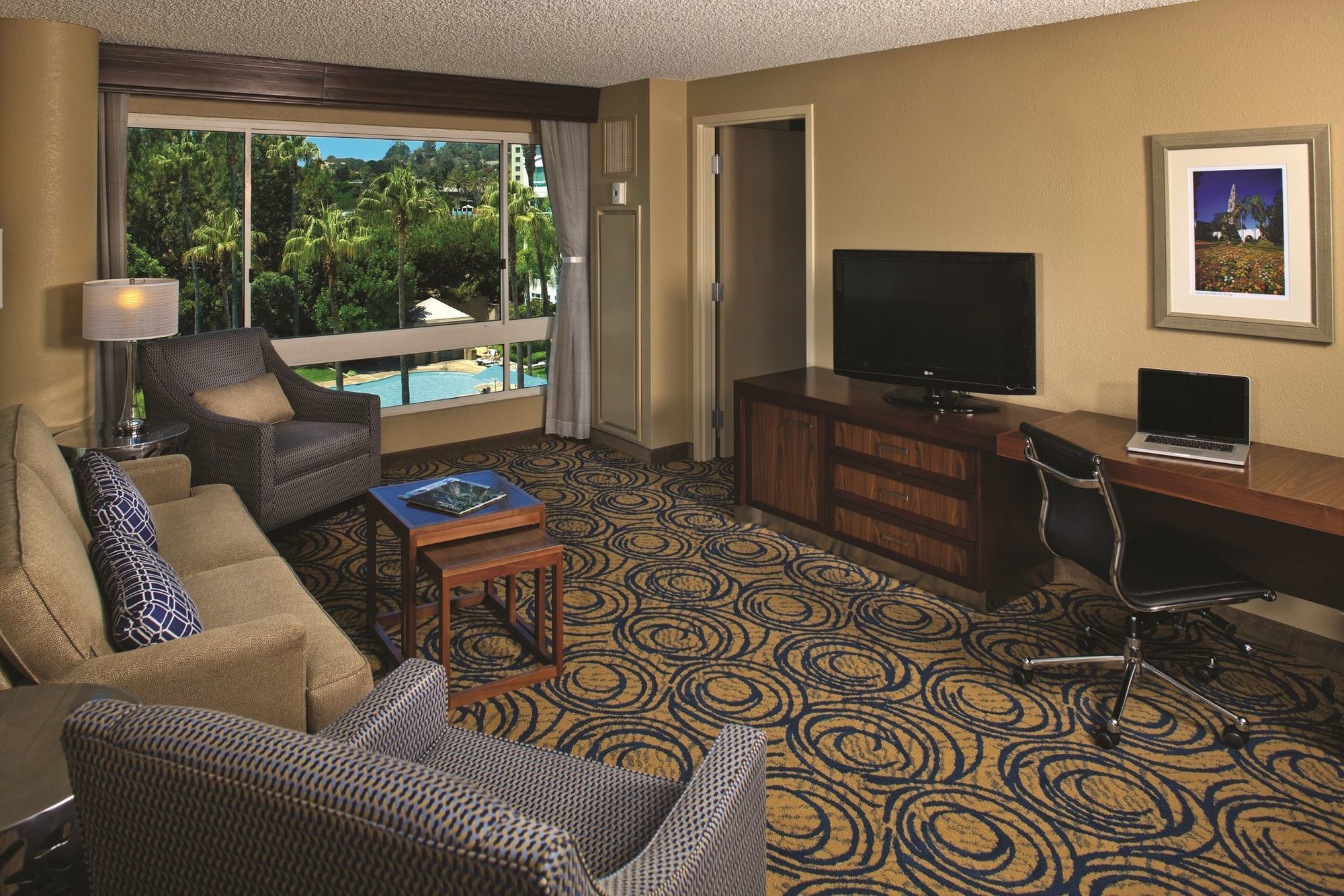 Doubletree By Hilton San Diego Del Mar Bagian luar foto